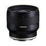 Tamron 20mm F/2.8 Di III OSD M 1:2 Objektiv für Sony-FE. Schwarzes Weitwinkel-Objektiv mit 1:2 Makrofunktion für Sony-FE.