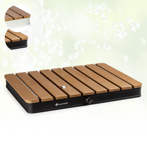 blumfeldt Mobile Gartendusche Bodendusche - Holz-Optik, braune Holzoptik-Plattform, sprüht Wasser von unten zur Erfrischung im Garten.