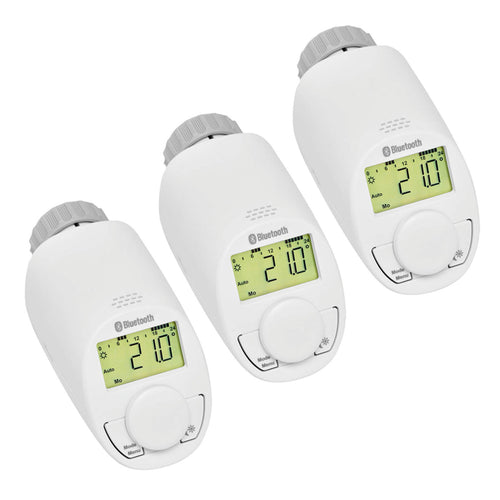 Eqiva Bluetooth Smart Heizkörperthermostat 3er-Set. Drei weiße, zylindrische Thermostate zur Bluetooth-Temperaturregelung an Heizkörpern.