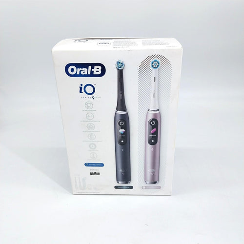 Oral-B iO 9 Elektrische Zahnbürste - Schwarz & Rosé Duo: Zwei elektrische Zahnbürsten, schwarz und rosé, reinigen Zähne für Mundhygiene.
