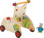HABA Entdeckerwagen 902 – Lauflernwagen Holz Multicolor. Holzwagen, mehrfarbig. Dient als Lauflernhilfe für Kleinkinder und Spielzeugwagen.
