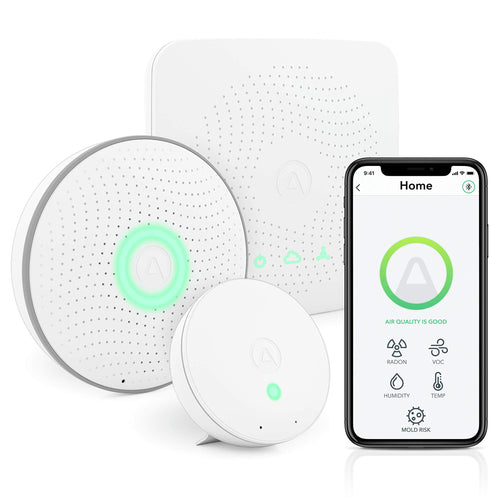 Airthings House Kit Radon & Raumluft Monitor - Mehrraum 420. Weiße, kompakte Monitore überwachen Radon und Raumluftwerte.