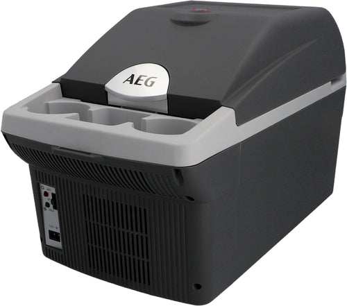 AEG Automotive Board-Bar BK 16. Rechteckige, schwarze 12V Kühl- und Warmhaltebox, 16L Volumen zum Temperieren im KFZ.