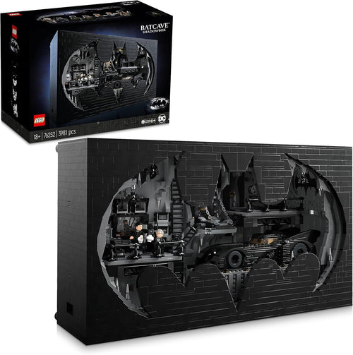 Lego Bathöhle Schaukasten Sammelset für Erwachsene – 76252. Transparente Acryl-Vitrine zur staubfreien Präsentation von Sammlerstücken.