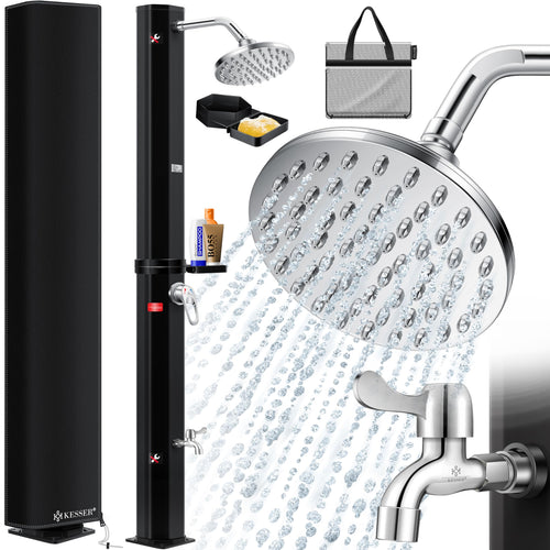 KESSER® Solardusche Gartendusche 40 Liter Schwarz: Schwarze, schlanke Säule mit 40L Wassertank. Nutzt Solarenergie zur Wassererwärmung für Außenduschen.