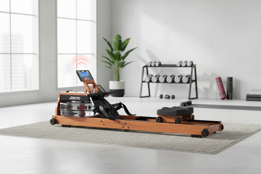 JOROTO Rudergerät aus Eiche mit Wasserwiderstand in modernem Home-Gym
