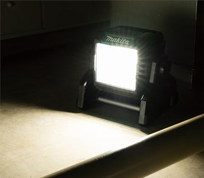 Makita ML003G LED Akku-Baustrahler 18V-40V max.
