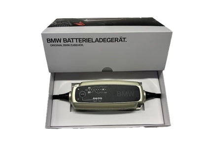 BMW Motorrad Original Batterieladegerät Plus - Teilenummer 77022470950
