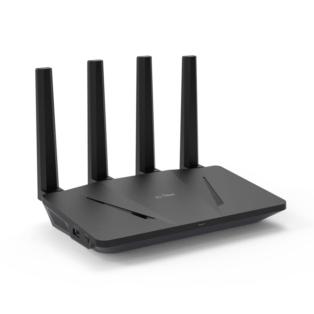 GL.iNet GL-AX1800 (Flint) WiFi 6 Dual Band Gigabit Router, schwarzer, rechteckiger Router mit Antennen. Bietet WiFi 6 Dual Band Gigabit WLAN für Heimnetzwerke.