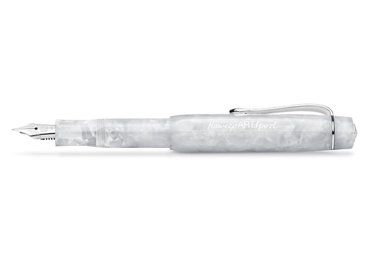 Kaweco ART SPORT Füllhalter für Tintenpatronen Mineral White in kompaktem, oktogonalem Design zum Schreiben mit Tintenpatronen.