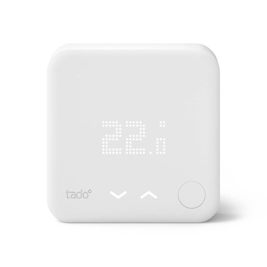 tado° Smart Thermostat – Verkabeltes Wandthermostat Heizung. Weißes, rechteckiges Gerät mit Display zur smarten Regelung von Heizungsanlagen.