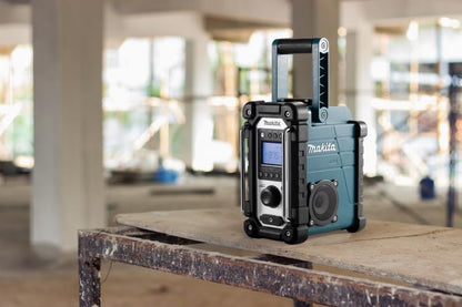 Makita DMR112 Akku-Baustellenradio mit DAB+ und Bluetooth