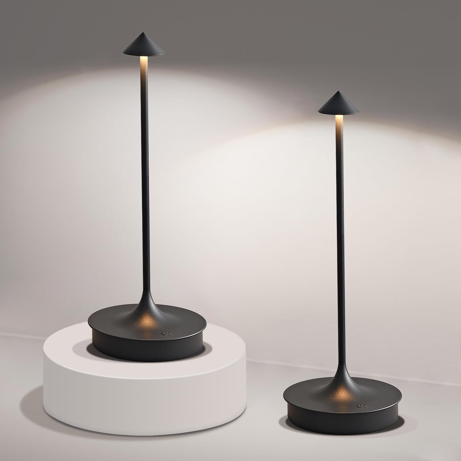 Leomix LED Tischleuchte kabellos, Akku 4000 mAh, Touch dimmbar, IP54 – Tischlampe im Pfeildesign für innen und aussen