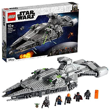 LEGO Star Wars Imperial Light Cruiser (75315). Graues, keilförmiges Raumschiff-Modell. Zum Nachstellen von Schlachten aus dem Star Wars Universum.
