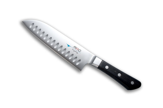 MAC Professional Santokumesser mit Kullen – 16.5 cm (MSK-65). Breites Kochmesser für präzises Schneiden von Gemüse, Fleisch, Fisch.