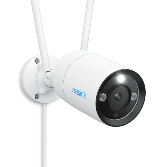 Reolink RLC-810WA 4K Wi-Fi 6 Überwachungskamera - Outdoor: Weiße, zylindrische Kamera mit Antennen zur 4K-Videoüberwachung von Außenbereichen via Wi-Fi 6.
