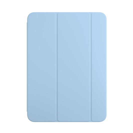 Apple Smart Folio Schutzhülle für iPad (A16) – Himmel. Dünne, himmelblaue Hülle, schützt das iPad und dient als Standfuß.