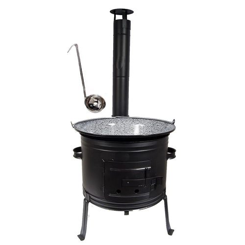 Gulaschkessel Set 30L – Ungarischer Ofen 39: Schwarzer 30L Kessel auf zylindrischem Ofen. Für Outdoor-Kochen von Gulasch und Eintöpfen über Feuer.