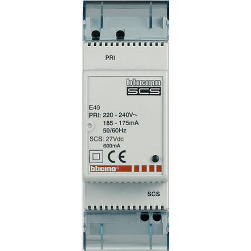 SCS Alimentador Kfz-Stromversorgungsmodul - 2DIN. Schwarzes Modul zur stabilen Stromversorgung von Multimedia- und Navigationssystemen im Fahrzeug.