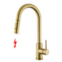Tohlar Niederdruck Küchenarmatur – Gold mit Ausziehbrause. Goldene Armatur mit Brause, regelt Wasser an Niederdruck-Spülen.
