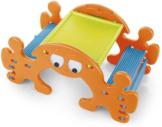 Feber Geist Picknicktisch Kindertisch – Famosa 800010242: Kindertisch mit integrierten Bänken. Zum Essen und Spielen draußen.