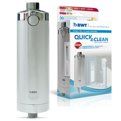 BWT Quick & Clean Kalkfilter – Antikalk Duschwasserfilter. Kompakter, weißer Filter, filtert Kalk aus Duschwasser.