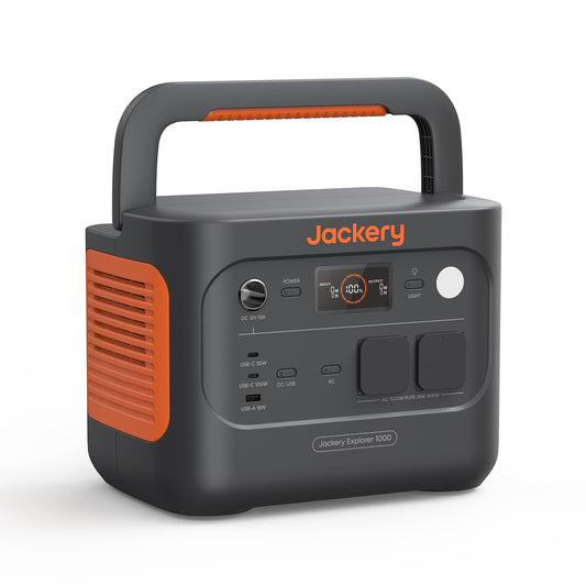 Jackery Explorer 1000 v2 Powerstation: Quaderförmig, orange-schwarz. Liefert mobile Energie für Outdoor und Notfälle.