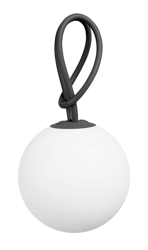 Fatboy bolleke Tragbare Outdoor LED-Leuchte - Anthracite. Runde, anthrazitfarbene LED-Leuchte zum mobilen Beleuchten und Aufhängen im Außenbereich.
