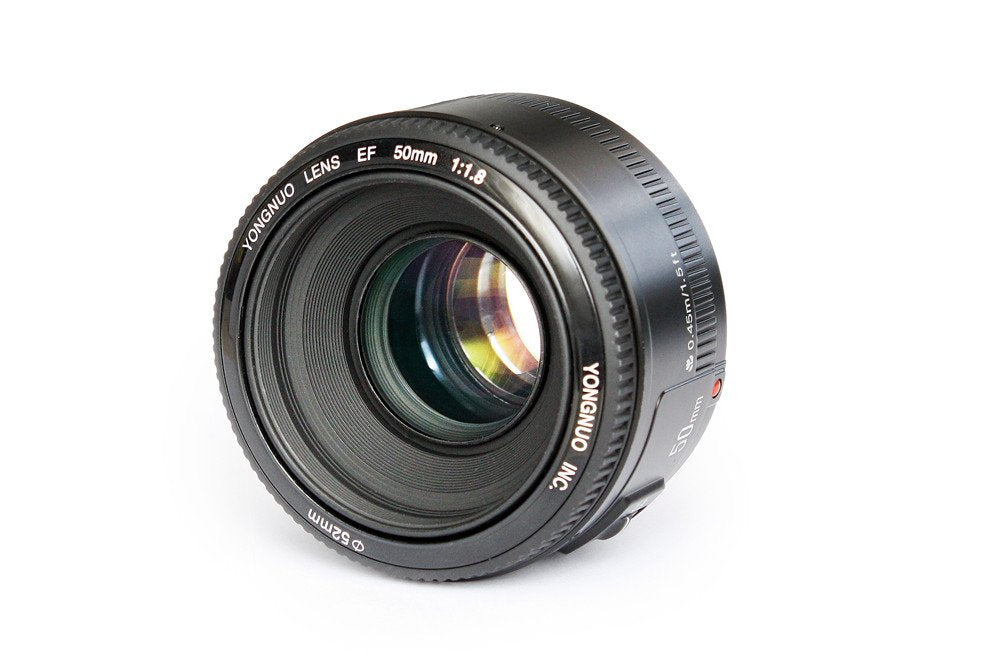 YONGNUO YN50mm F1.8 AF Objektiv - Canon EF Mount. Schwarzes, zylindrisches Objektiv für präzisen Autofokus und Fotos an Canon EF Kameras.