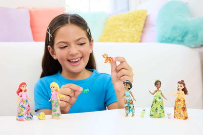 Mattel Disney Princess und Freunde Set mit 5 Puppen und 5 Figuren