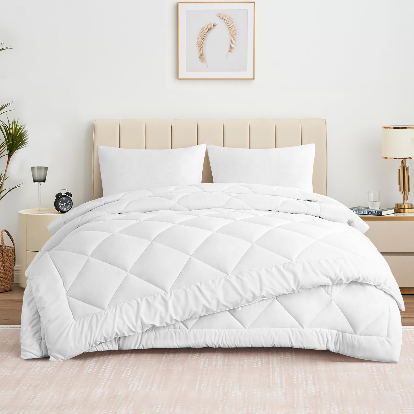 Aisbo Vierjahreszeiten Duvet Set 200x220 cm – 2-teilig. Weißes 2-teiliges Steppdecken-Set für ganzjährige Bettenwärme.