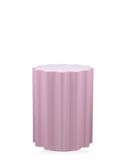 Kartell Colonna Kunststoff Hocker & Beistelltisch - Rosa. Säulenförmiger Hocker aus Kunststoff, dient als Sitzgelegenheit und Ablagefläche.