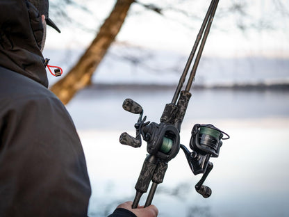 Abu Garcia MAX X Black Ops Baitcast Combo 1.98m 10-40g – Schwarz