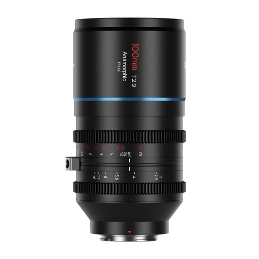 SIRUI 100mm T2.9 1.6X Full-Frame Anamorphic Objektiv - E-Mount. Schwarzes, zylindrisches Objektiv mit Glaslinsen. Erzeugt ein cineastisches 2.4:1 Breitbildformat für Full-Frame-Kameras mit E-Mount.