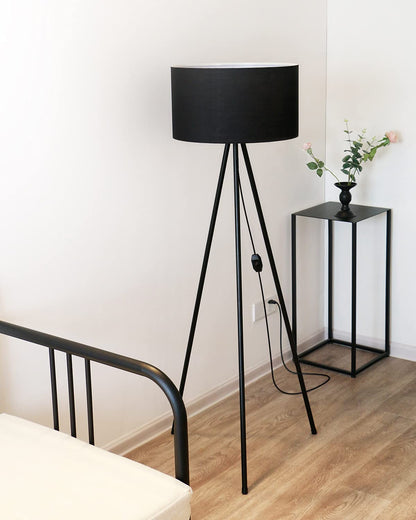 tomons LED Stehlampe Dimmbar mit Metall-Dreibein – Schwarz