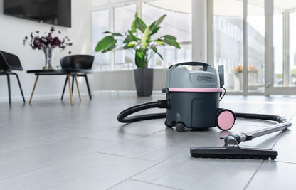 Nilfisk VP300 Pink HEPA Gewerbesauger - Sonderedition