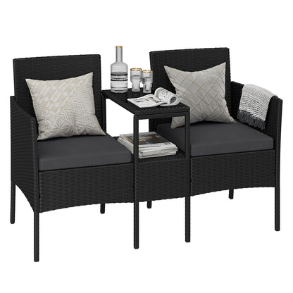 STEELSØN Velara Gartenbank mit Tisch, 2-Sitzer, Polyrattan, schwarz mit Glasablage und Polstern