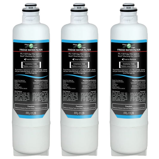 FilterLogic FFL-112B Wasserfilter – 3er-Set kompatibel UltraClarity Pro. Weiße, zylindrische Patronen filtern Wasser im Kühlschrank.