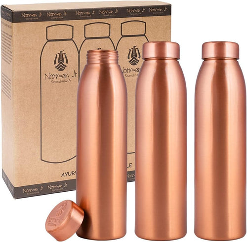 NORMAN JR Kupfer-Wasserflasche 1L – 3er Set Geschenkbox. Drei zylindrische Kupferflaschen zur Aufbewahrung von Trinkwasser.