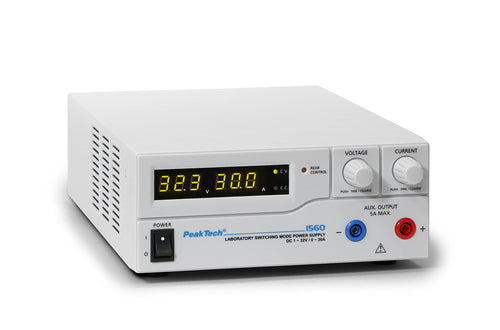PeakTech 1560 Labornetzgerät DC 1-32V / 0-30A. Schwarzes, rechteckiges Gerät. Regelbare DC-Quelle für Prüfstände.