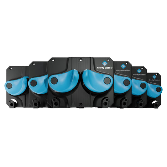 Gravity Grabber Ultimate Ski & Snowboard Wandhalterung 6X Cyan. Zyanfarbene Wandhalterung zur Lagerung von 6 Ski/Snowboards an der Wand.