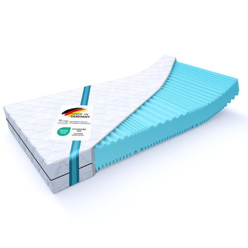 MSS Aqua Deluxe 7 Zonen Wellness Kaltschaummatratze - 140x200 cm H4/H5. Rechteckige, weiße Matratze. Bietet 7-Zonen-Körperanpassung für ergonomischen Schlaf.