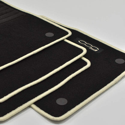 Piuess Velours Fussmatten für Fiat 500 und 500C Cabrio ab 2013, Crema