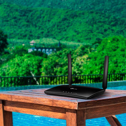 TP-Link Archer MR200 AC750 4G LTE WLAN Router – Schwarz