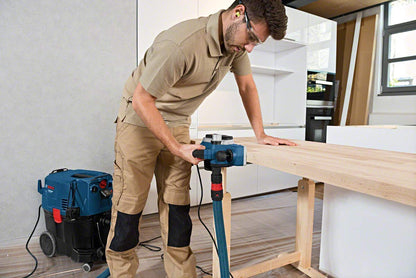 Bosch Professional GHO 26-82 D Elektrohobel – 710 Watt Leistung