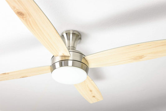 aireRyder Saturn Deckenventilator mit LED & Fernb. - Nickel satiniert, mit fünf Rotorblättern und integrierter LED. Kühlt und beleuchtet Räume effizient.