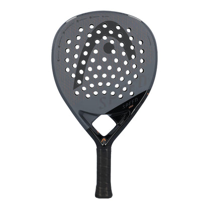 Head Speed PRO Padelschläger für fortgeschrittene Spieler. Schwarzer Schläger in Tropfenform mit grauer Schlagfläche zum Schlagen des Balls im Padelspiel.