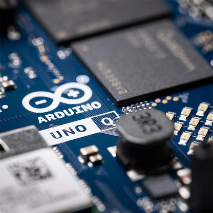 Arduino UNO Q 4GB ABX00173 Entwicklungsboard, Wi-Fi 5, USB-C