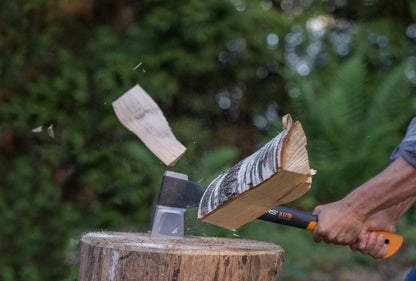 Fiskars Spaltaxt X17-M, 60 cm – mit Klingen-/Transportschutz