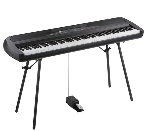 Korg SP-280 Digitalpiano 88 Tasten m. Ständer Schwarz. Schwarzes Digitalpiano mit 88 Tasten und Ständer für Musikpraxis.